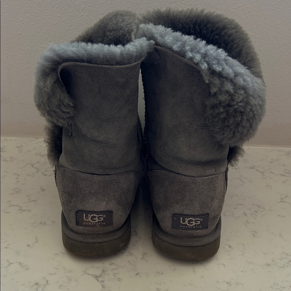 Ugg Gray Shearling Winter Boots - image 3